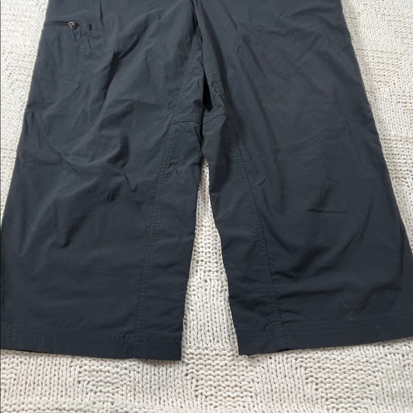 LL Bean Capri Soft Shell Pants - Picture 3 of 12